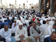  مجموعة من الصور لمعتمري مدينتي اللد والرملة أثناء تواجدهم في المدينة المنورة